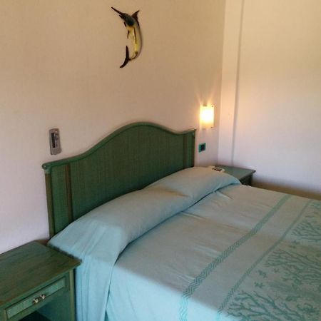 Hotel Blu Marlin Villasimius Exterior foto