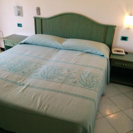 Hotel Blu Marlin Villasimius Exterior foto