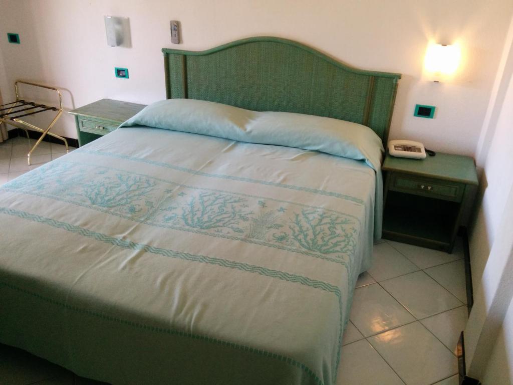 Hotel Blu Marlin Villasimius Exterior foto